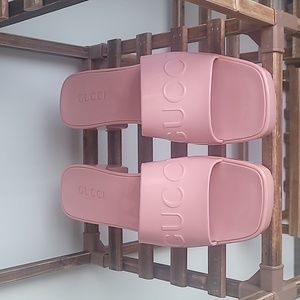 Gucci rubber slide sandals
